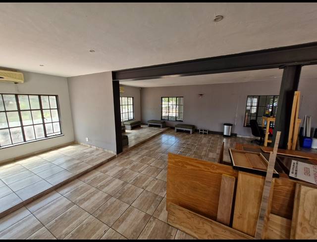 204M² RETAIL TO LET IN PARKRAND